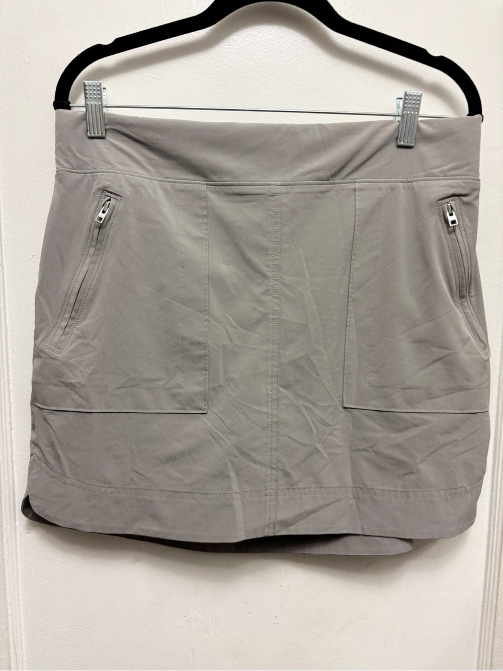 Athleta Chelsea Cargo Skort Mesh Inner Shorts Tan Taupe Womens Size 12